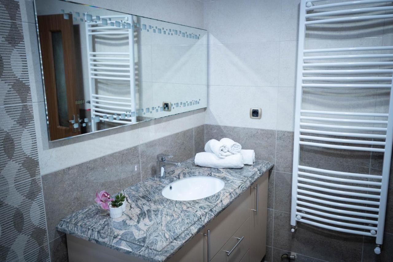 Isaran Coresi Apartment บราชอฟ ภายนอก รูปภาพ