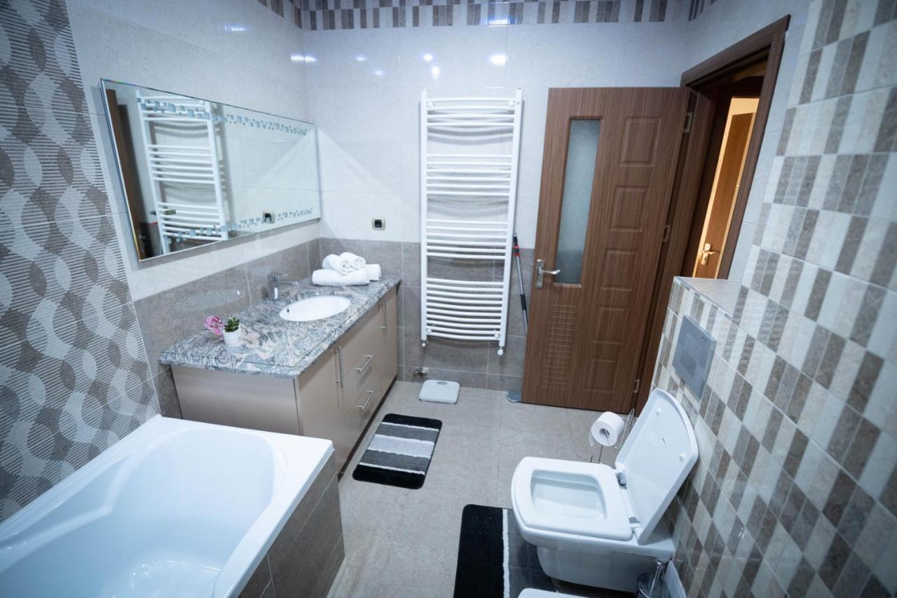 Isaran Coresi Apartment บราชอฟ ภายนอก รูปภาพ